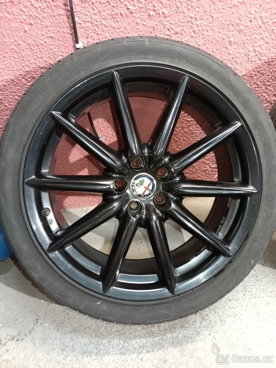 Alu kola Alfa Romeo TI edice 19" lesklá černá - 2