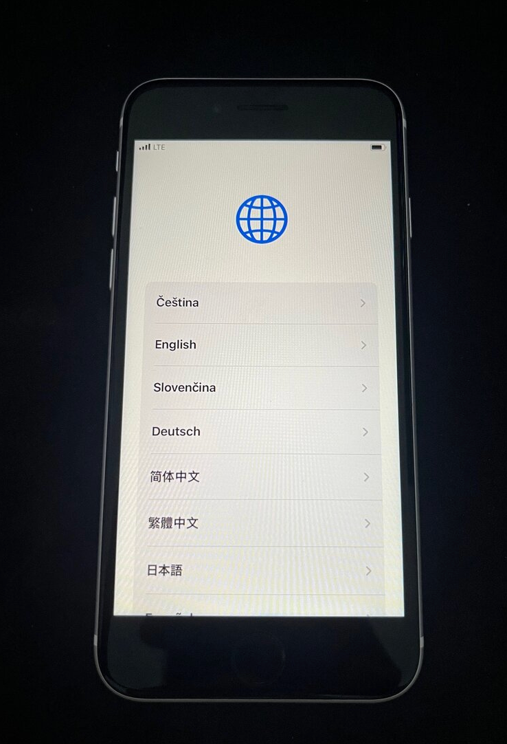 Apple iPhone SE 2022, 64 GB, Bílý – TOP STAV - 2