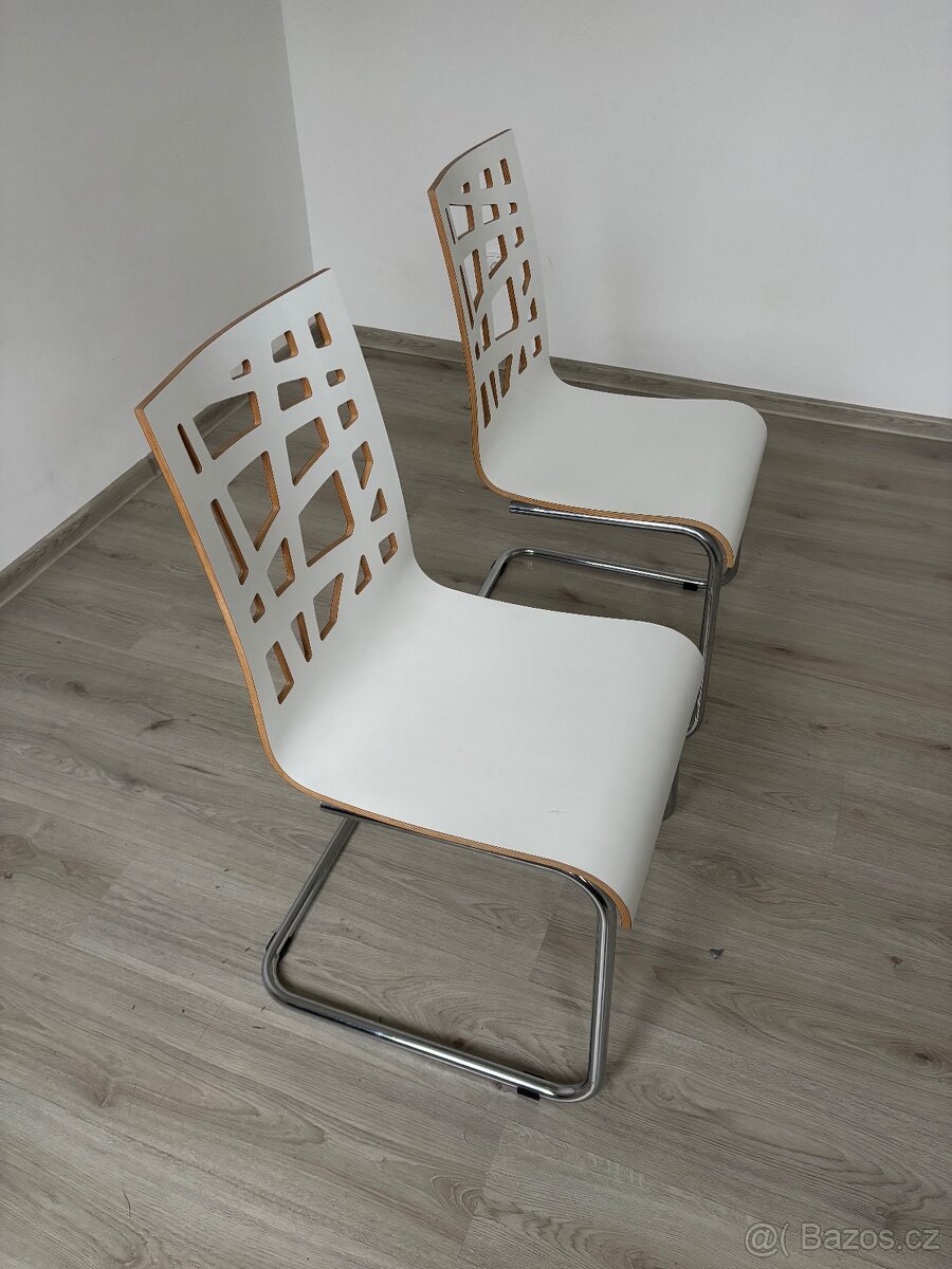 Jídelní židle TON - 2