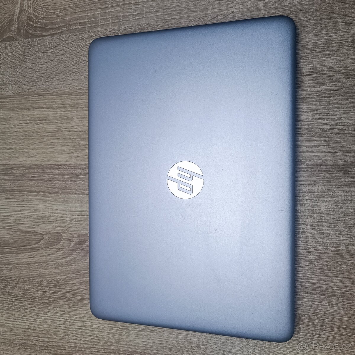 Lehký Notebook HP - 2