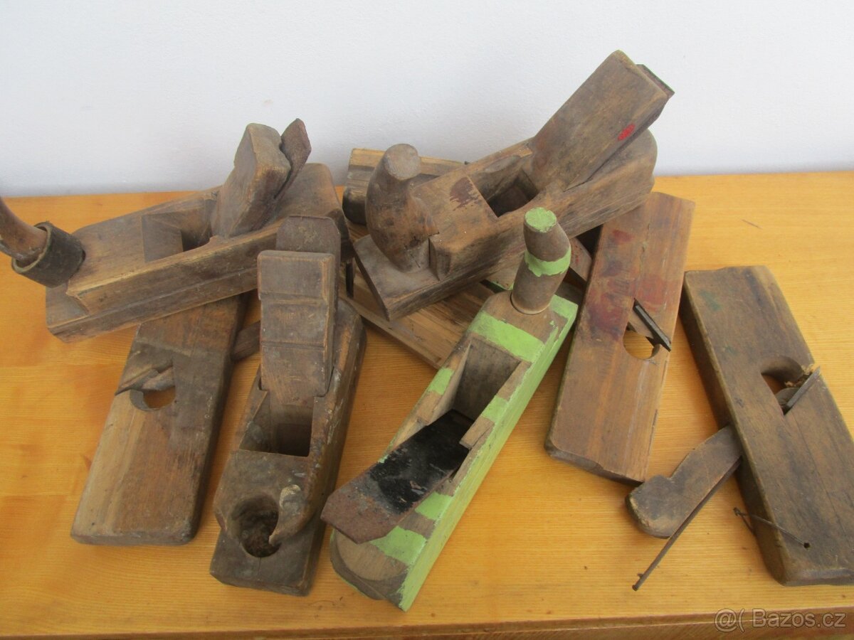 staré dřevené hoblíky - 2