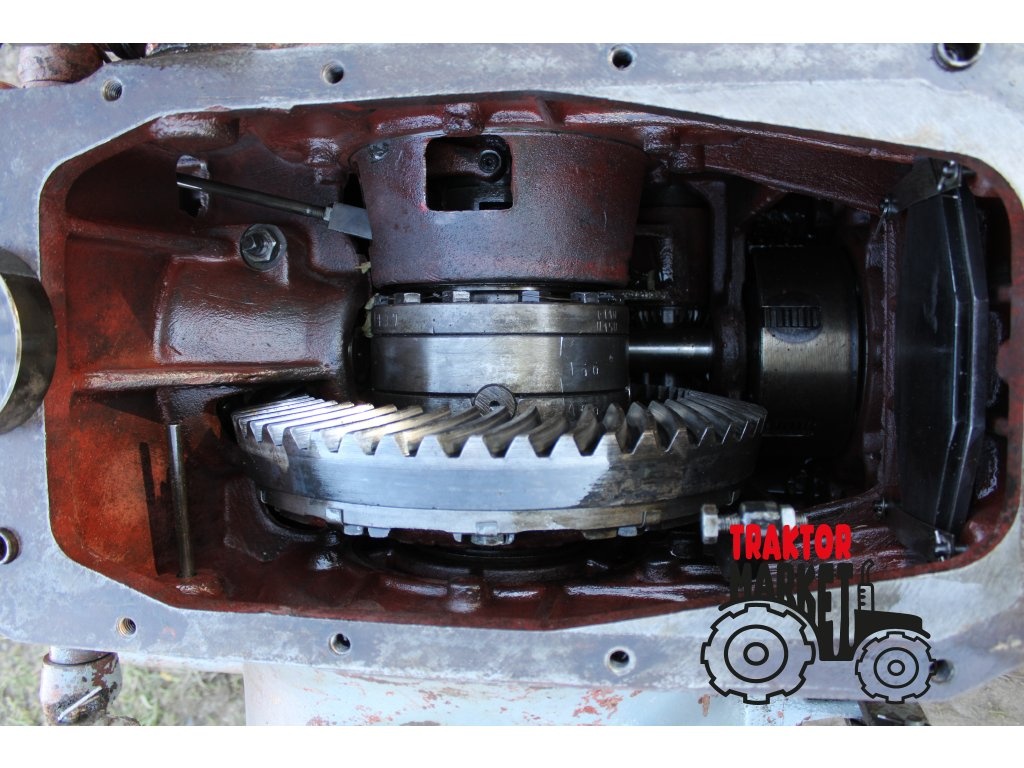 Zetor Crystal starý typ rozvodovka - 2