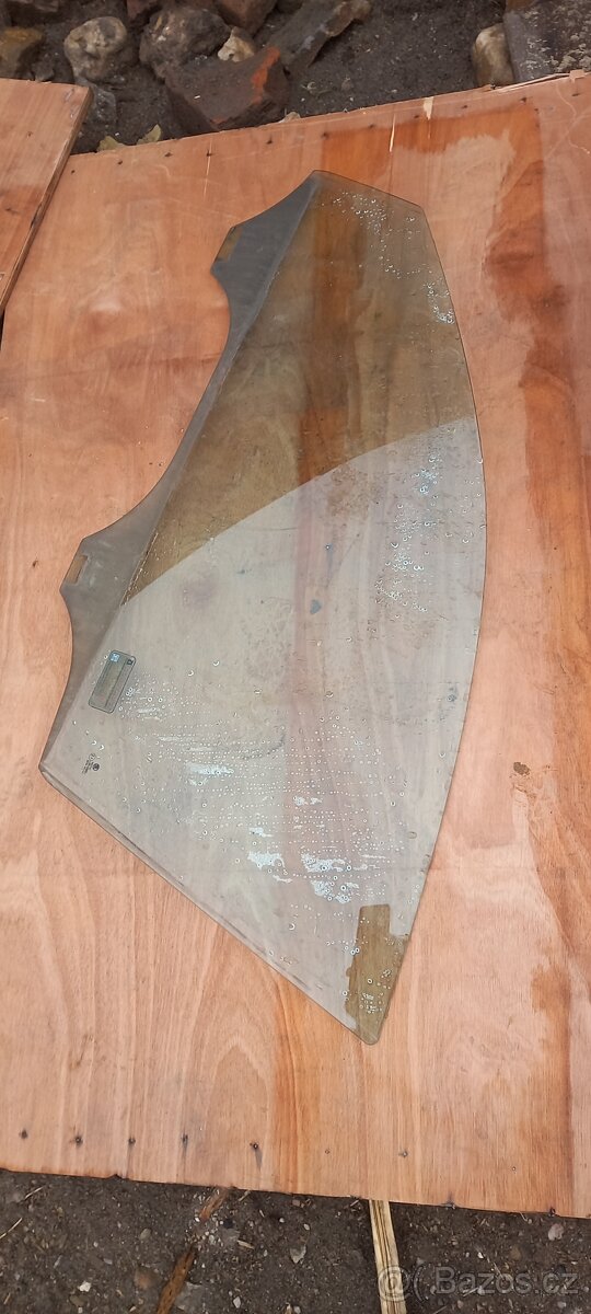 Bočni okno Superb 1 - 2