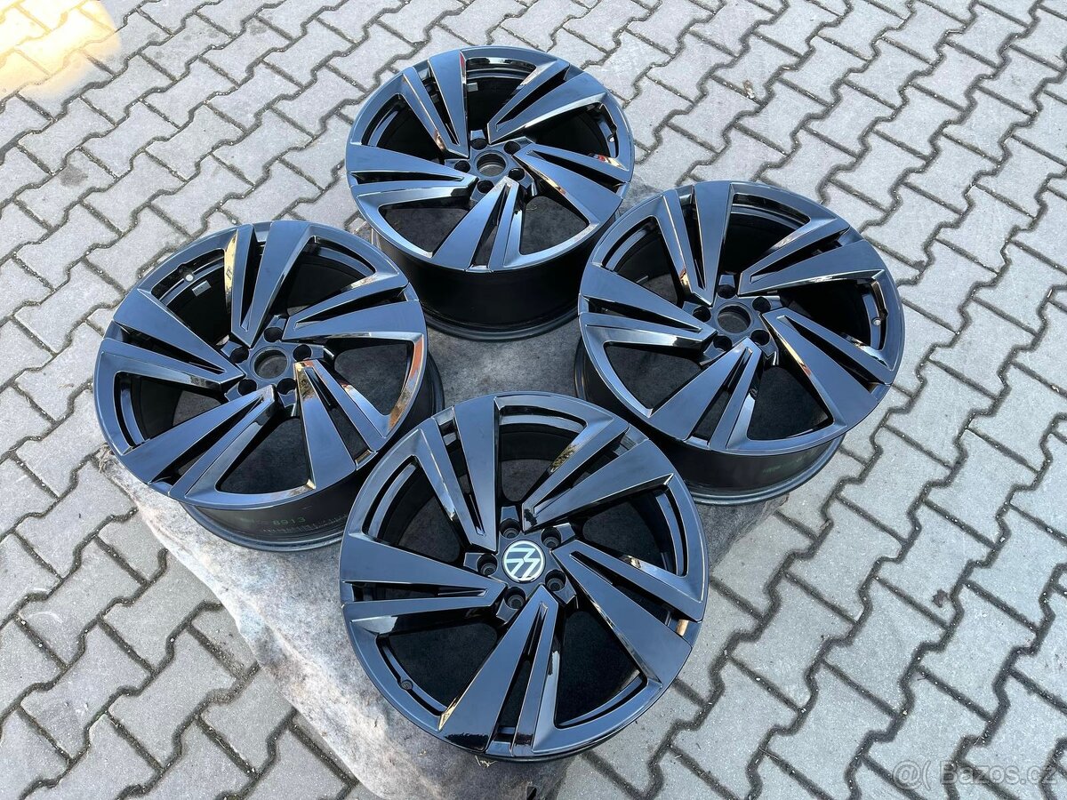 VW Touareg, kola 20" - 2