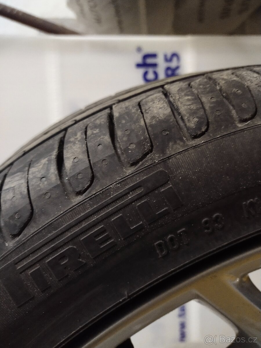 Prodám ALU BMW 225/45/18 bez pneu - 2