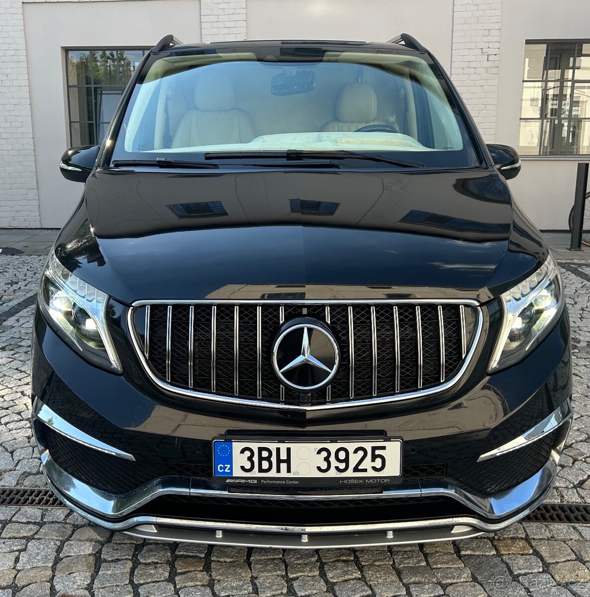 MB VITO TOURER 4x4 174KW VIP-LUXURY LED-KUŽE-DPH-1Maj-ČR - 2