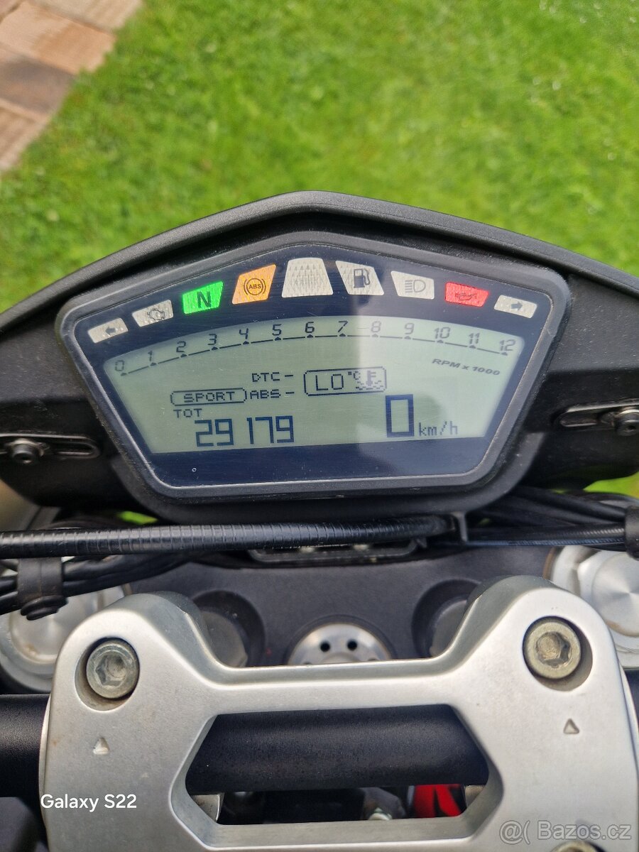 Ducati hypermotard 821 - 2