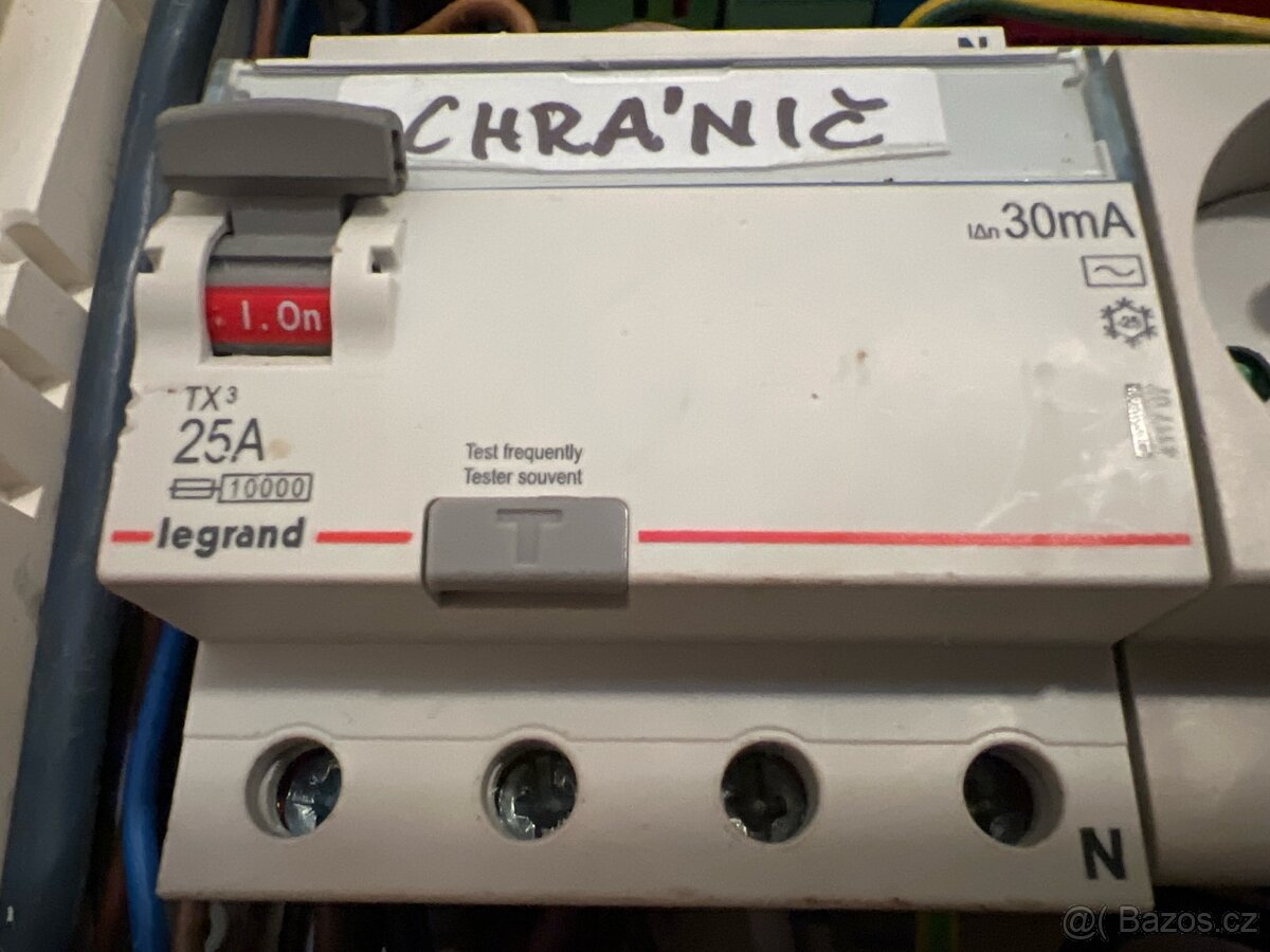 Proudový chránič 25A typu AC 30mA 4-pólový - 2