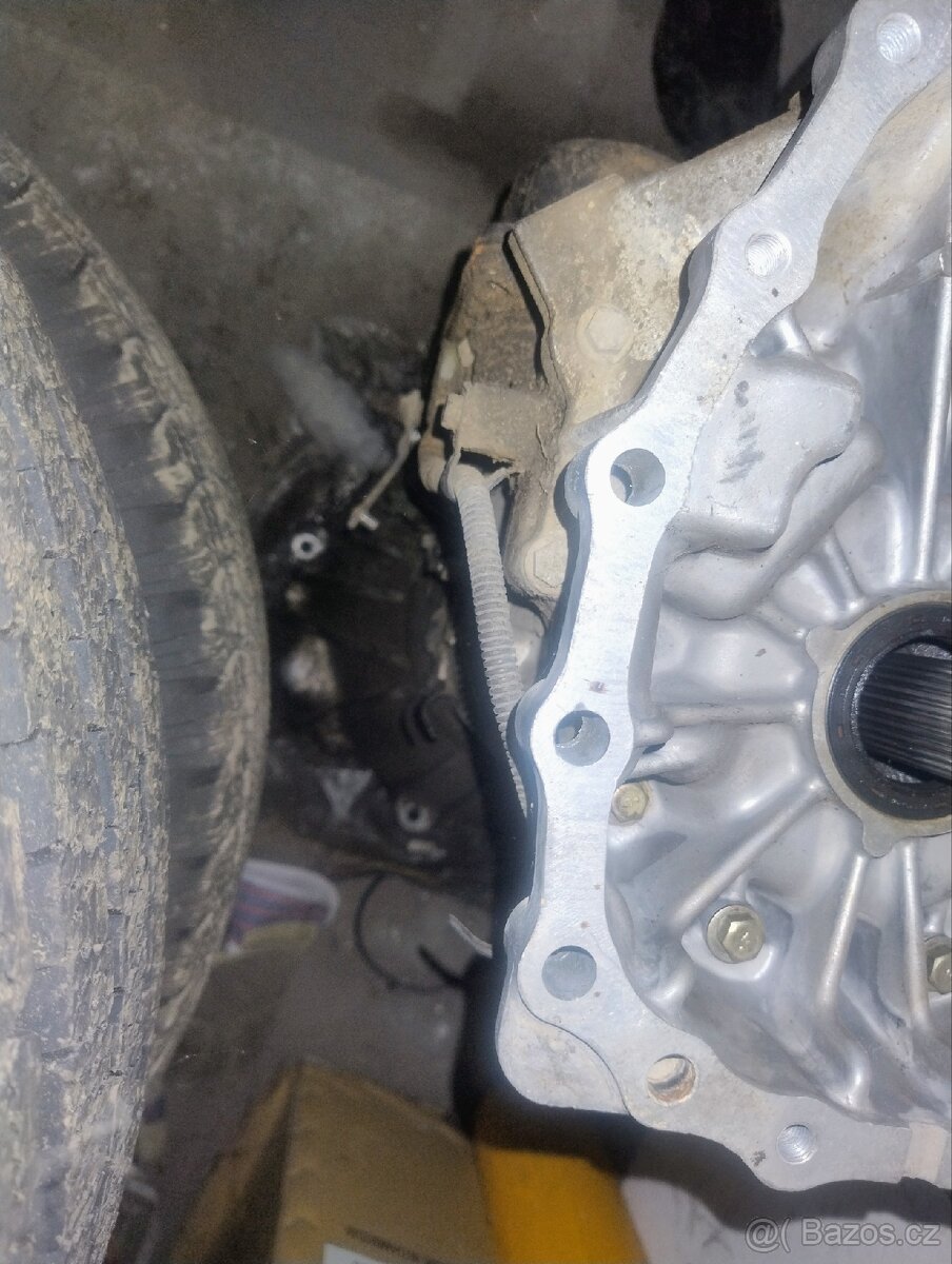 Prodám automatickou převodovkou Nissan Patrol - 2