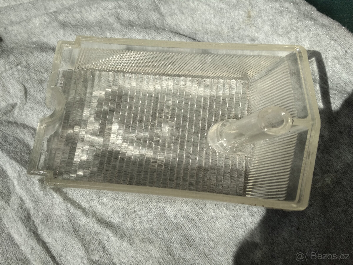 Přední obrysovka Moskvič 412, origo uloženka - 2