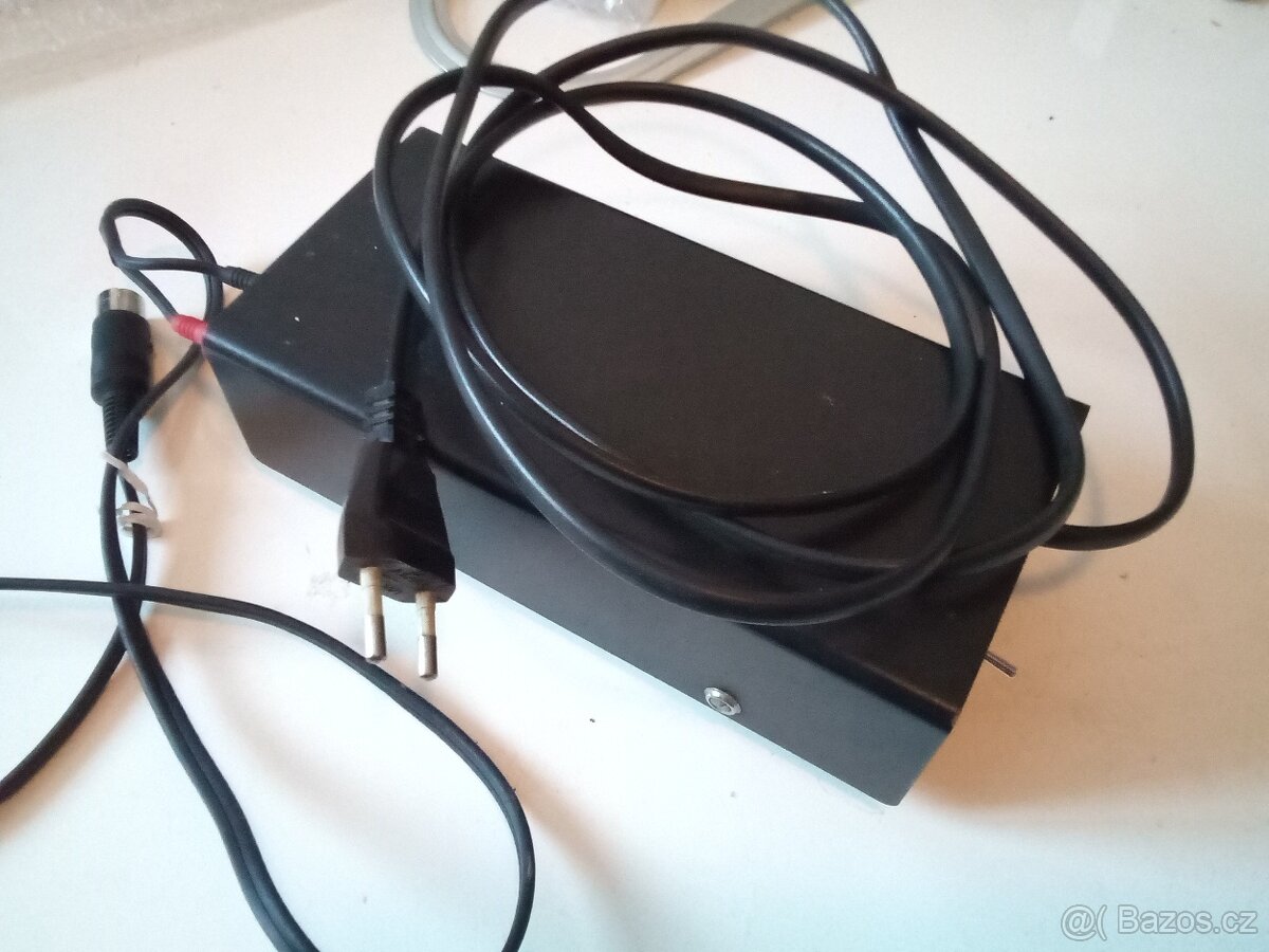 Předzesilovač tesla azg 983 - 2