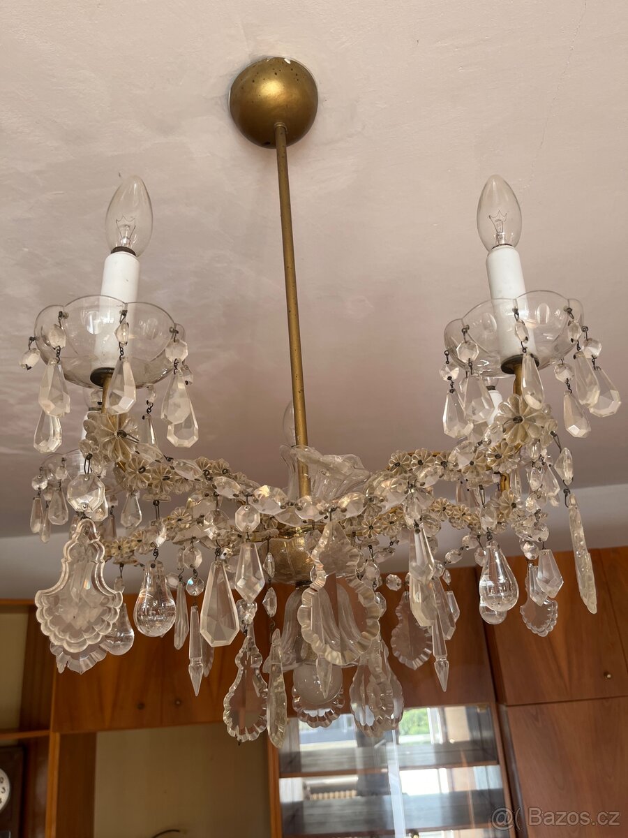 Kříšťálový lustr - 2