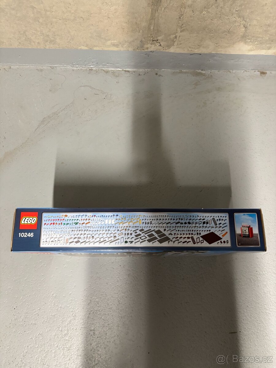 LEGO Creator Detective's Office 10246 - 2