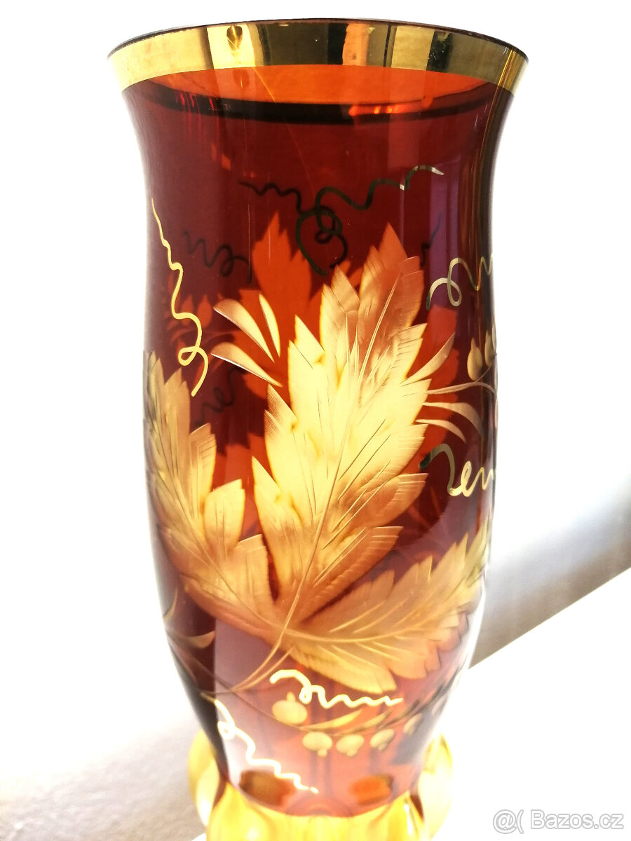 Váza hnědé sklo broušené "24" - 2