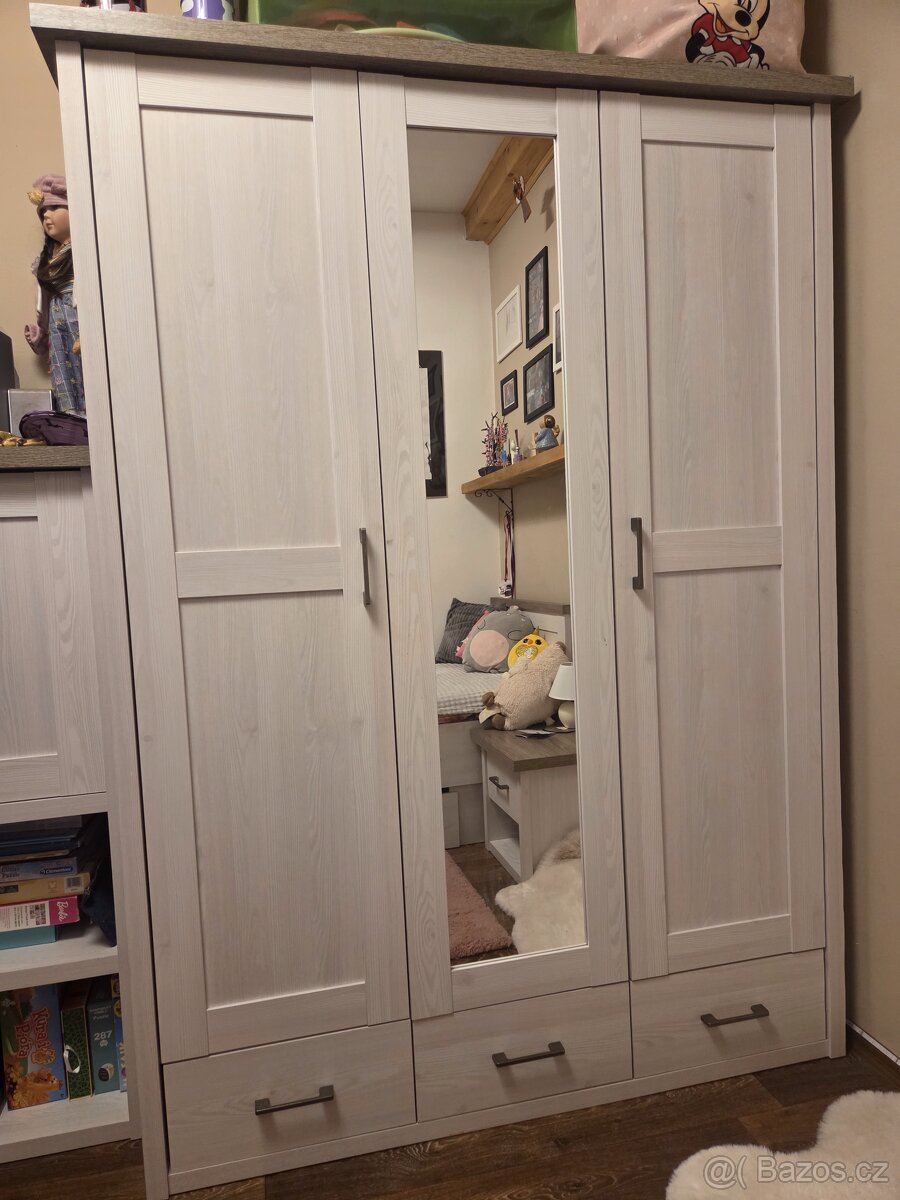 Vybavení do dětského, hostinského pokoje - 2