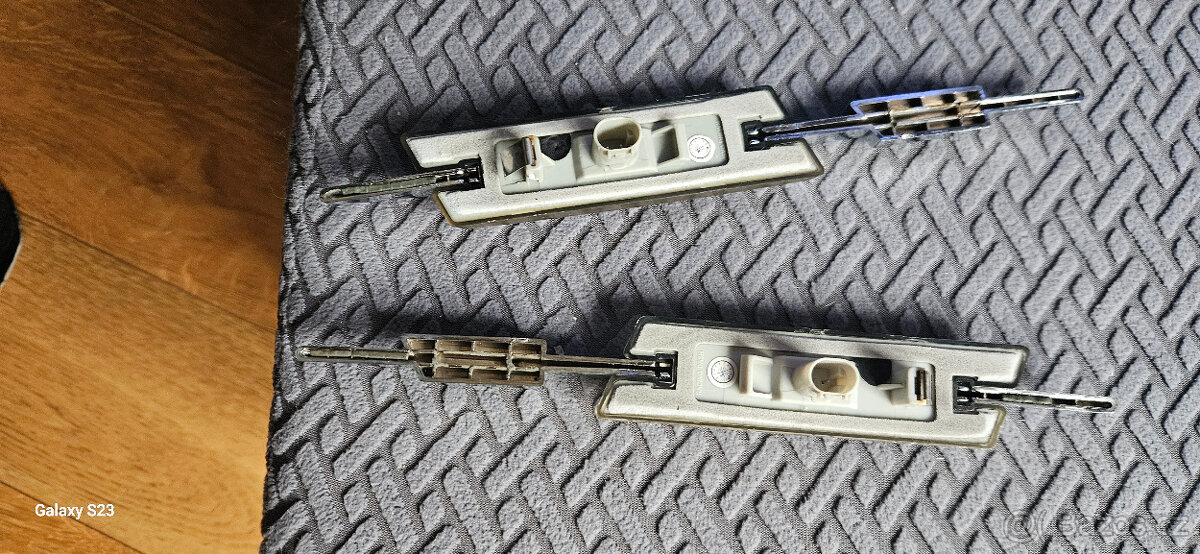 Blinkry BMW E90, E91, E92, E93 plus žárovky WY5W - 2