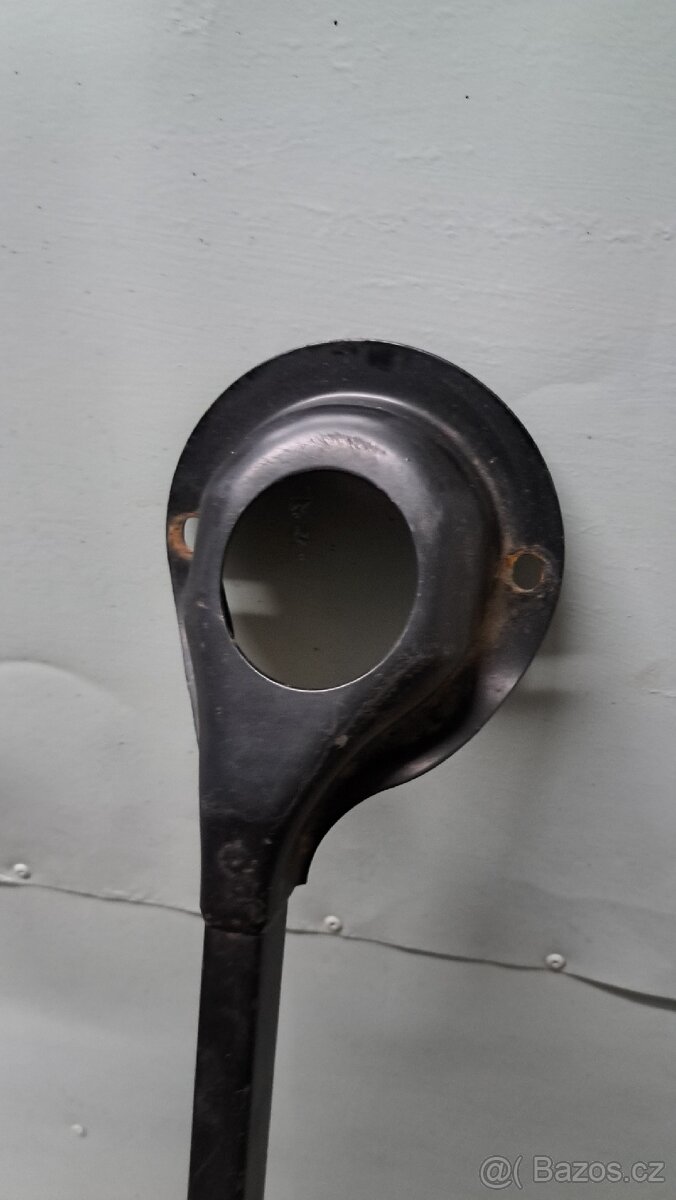 Rozpěrná tyč Felicie - 2