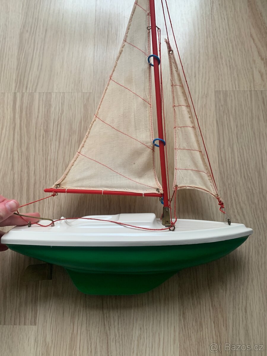 Retro model plachetnice - 2
