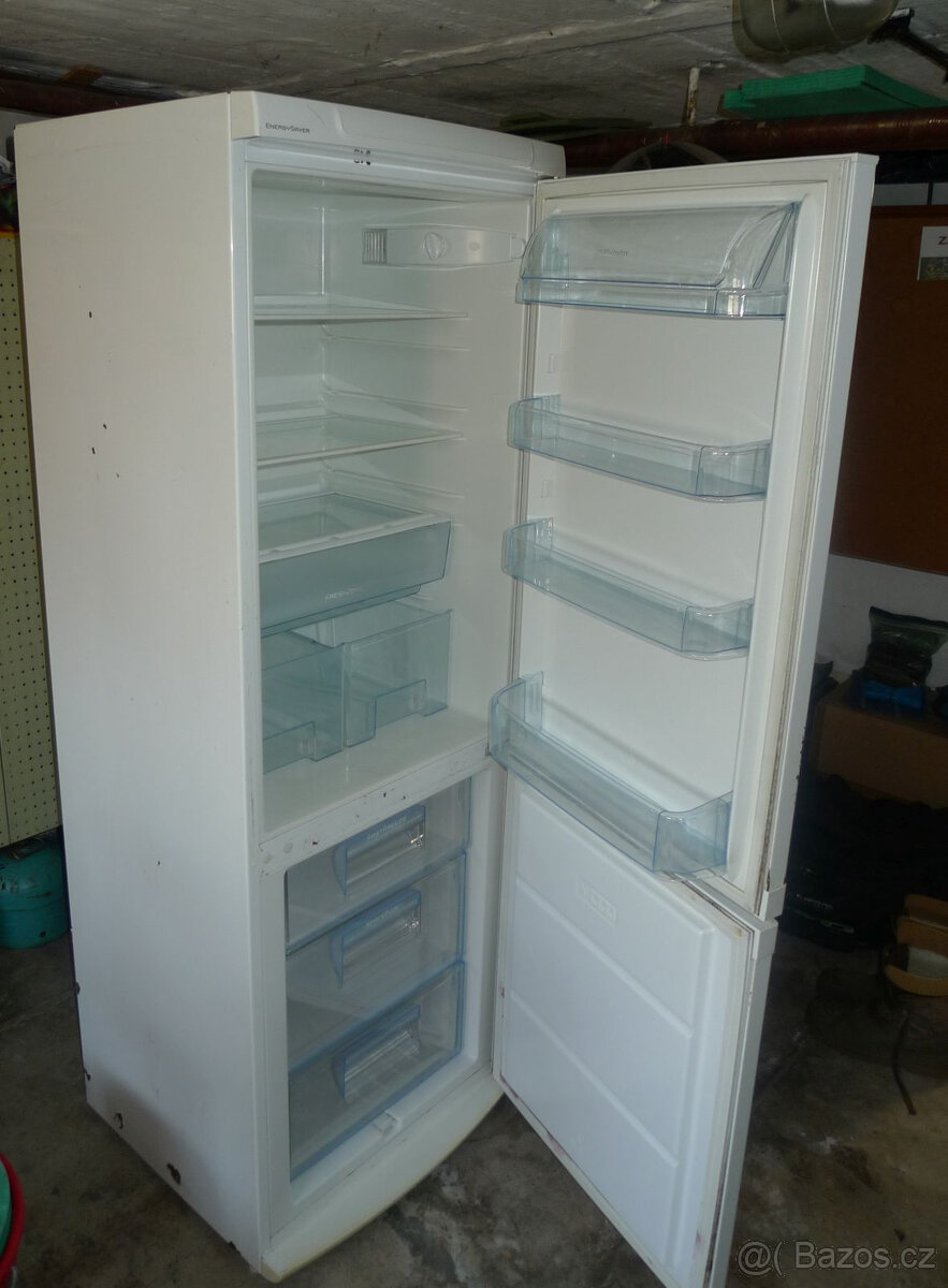 Lednice s mrazákem Electrolux - 2