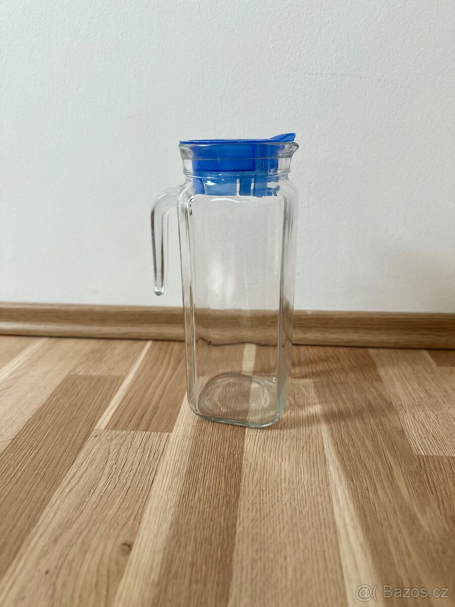 Karafa na vodu - 2