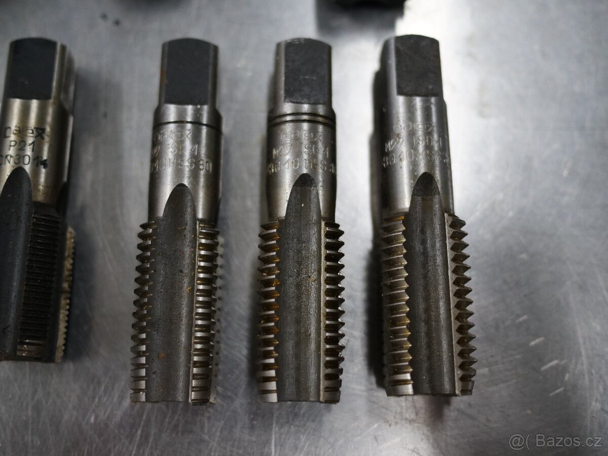 Závitové očko, závitník více v popisu - 2