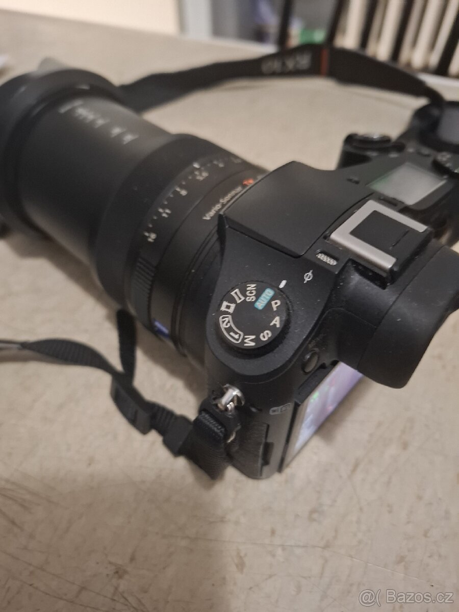 Prodám kompkt Sony - 2