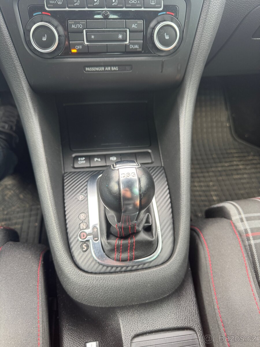 WV Golf VI GTI 2.0 TSI - 2