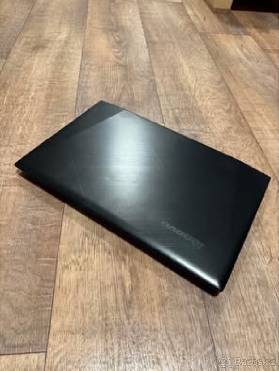 Herní notebook Lenovo Y50-70 - 2