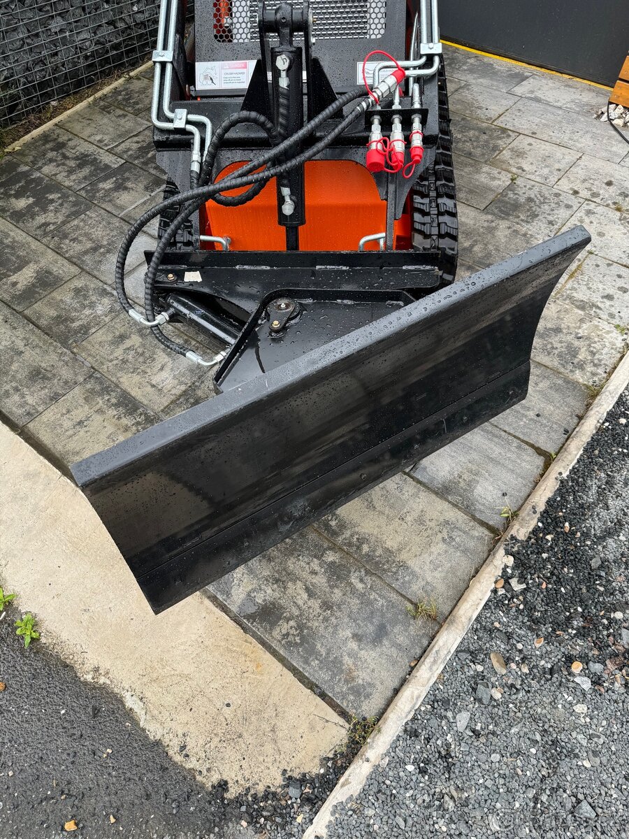 Hydraulická radlice pro mininakladač – nová - 2