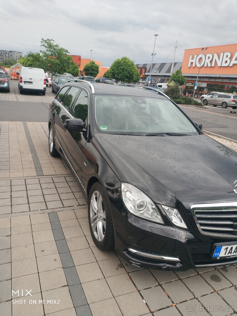 Mercedes E 350 4MATIC 225kw BENZÍN - 2
