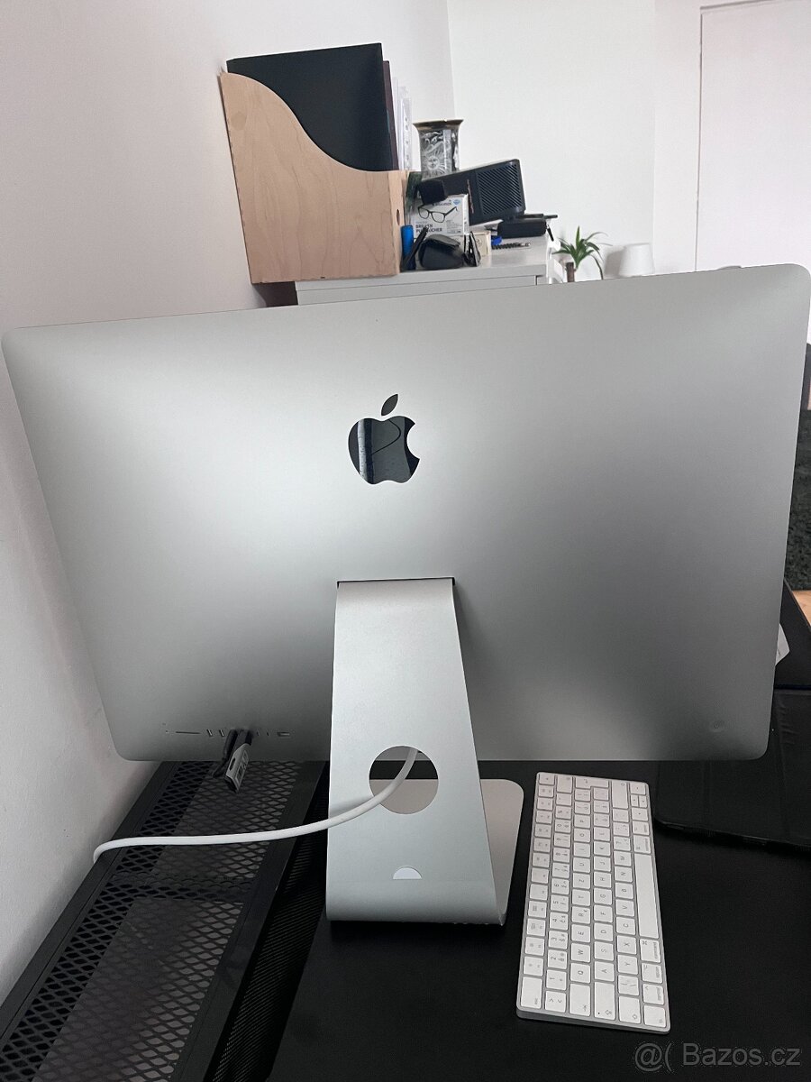 CTO Apple iMac 27" 5K | i9 | 32 GB RAM | 16 GB GPU - 2