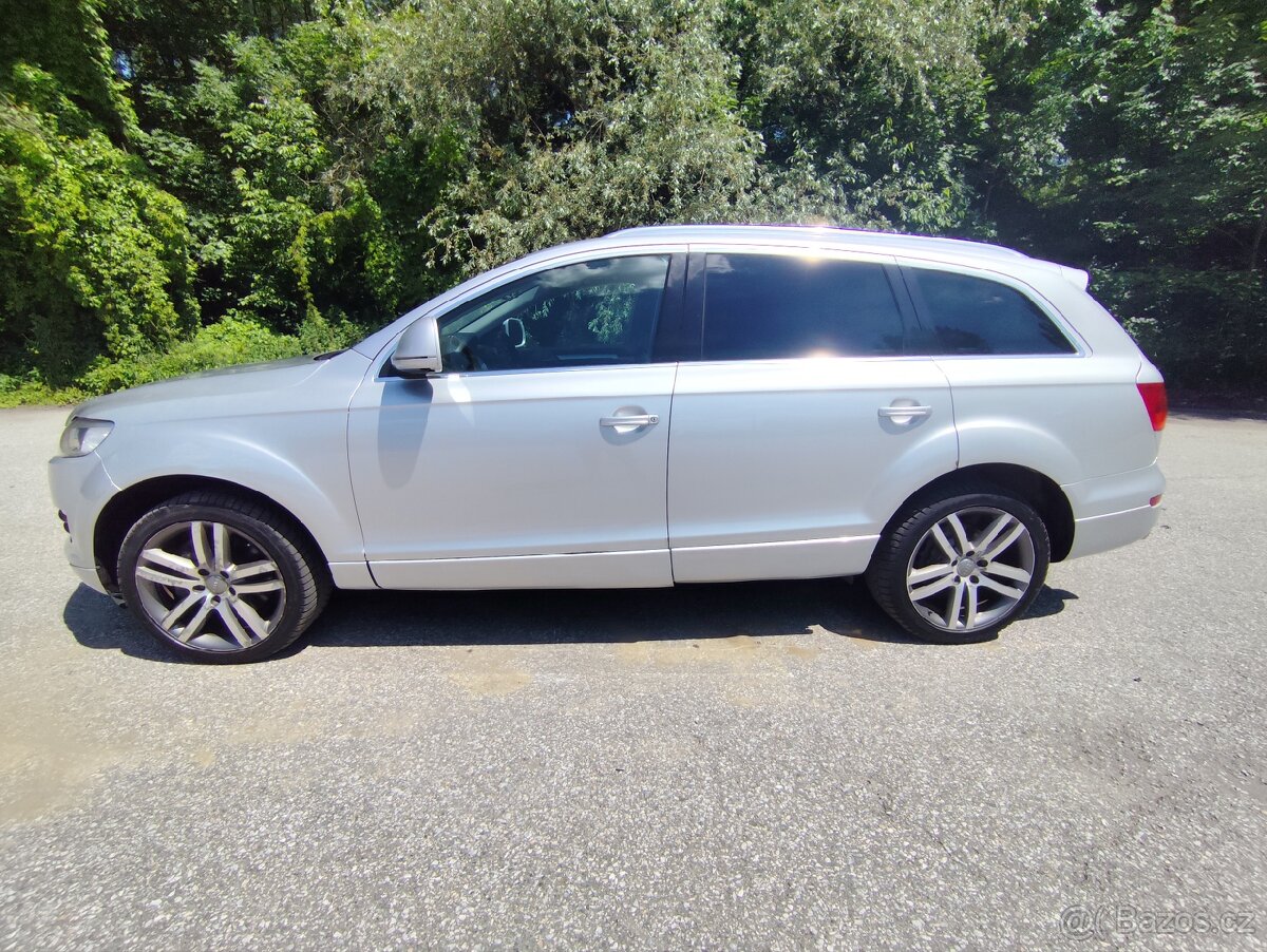 AUDI Q7 4L - 2