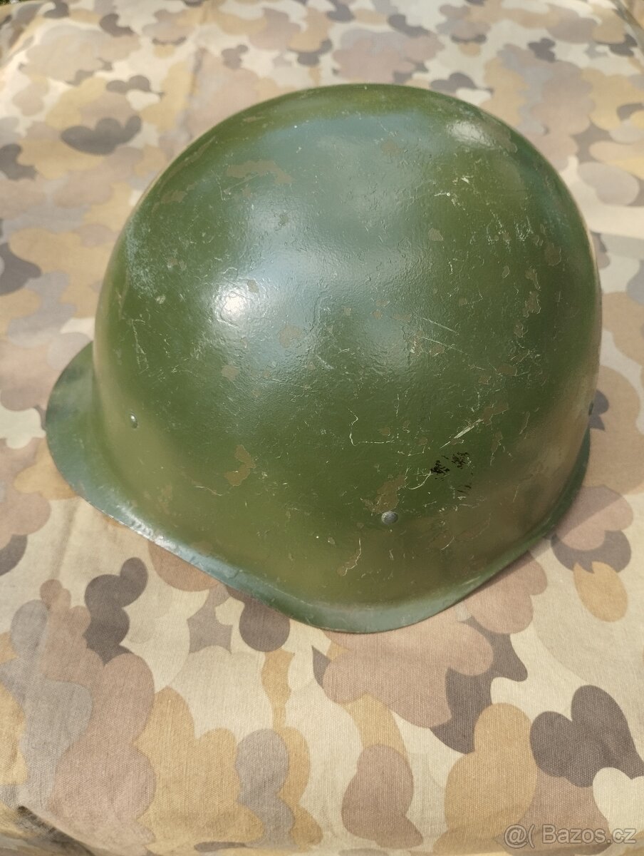 Sovětská helma ssh40 1948 - 2