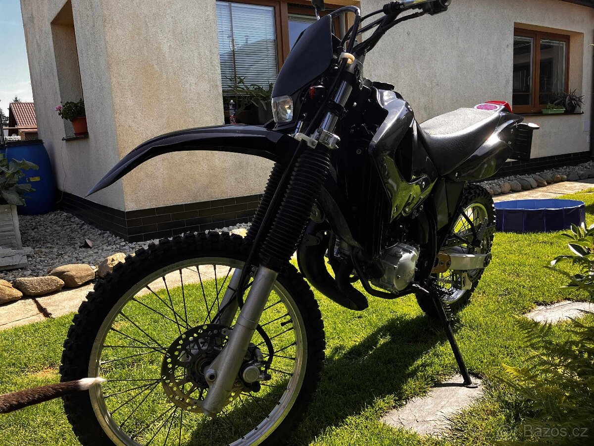Yamaha DT 125 RE