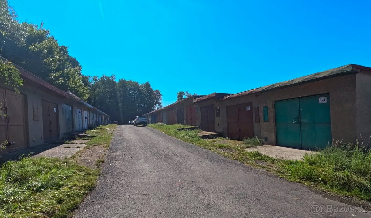 Garáž k pronájmu v Mimoni - 2