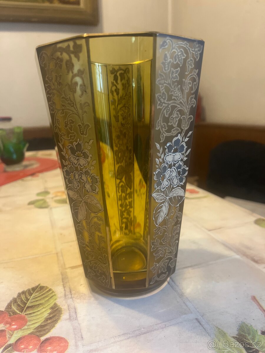 Stara skleněná zlacena váza - 2
