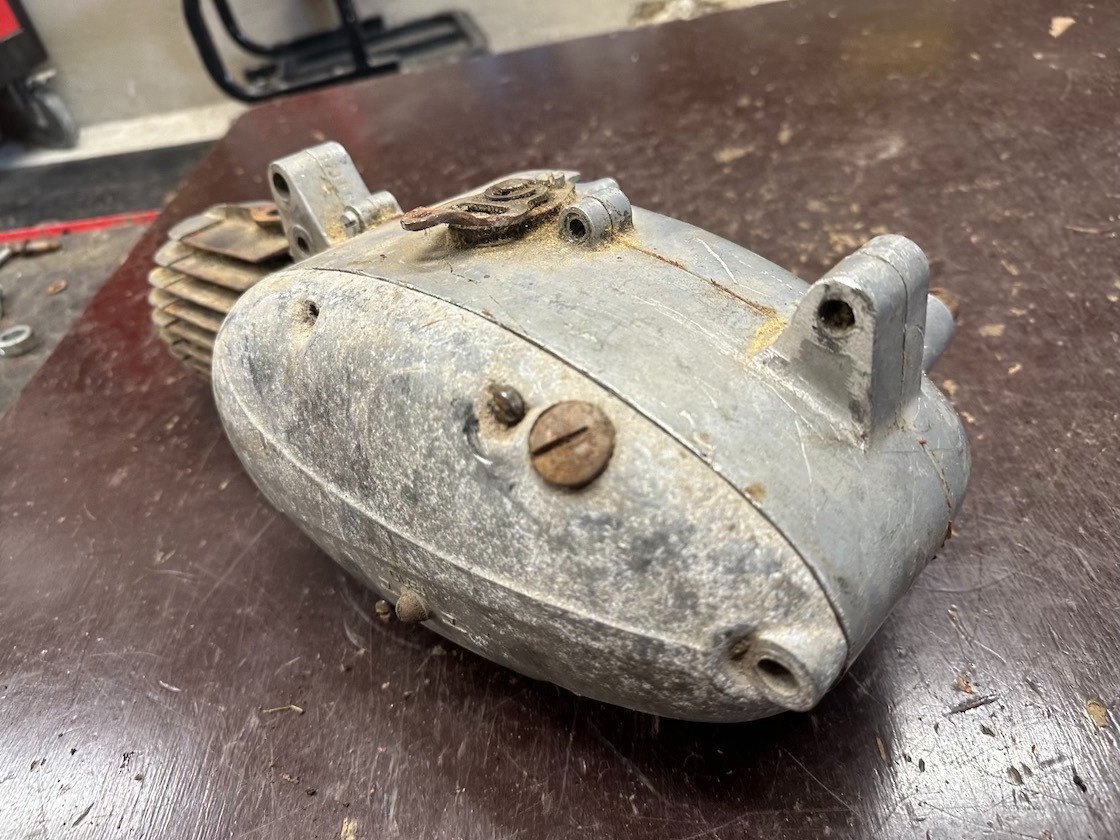 Predám MOTOR JAWA 550 555 pionýr - 2