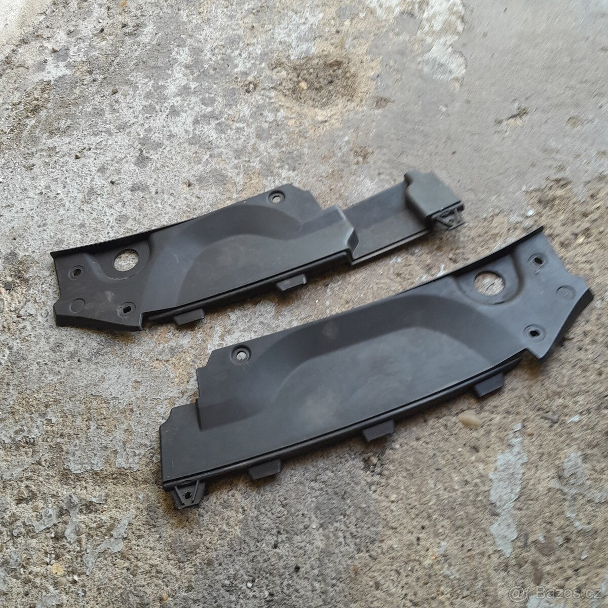 Škoda Superb II, horní kryty masky 3T0 807 081/082 - 2