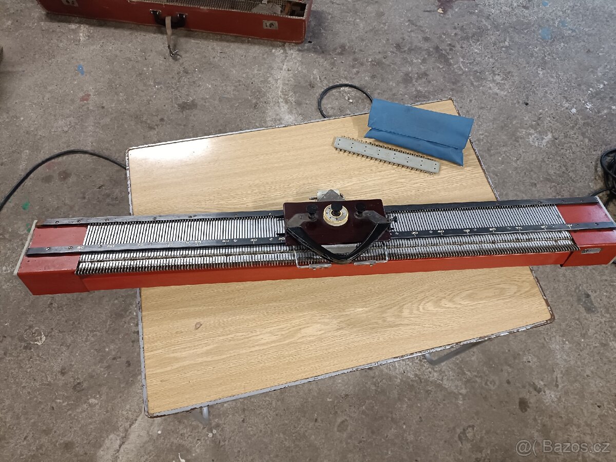 Pletací stroj Dopleta 180 - 2