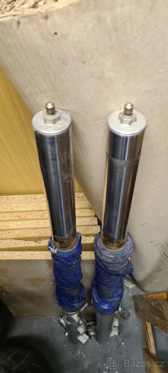 Afrika twin 750 díly - 2