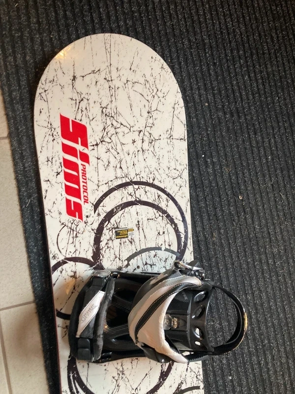 Prodám Sims snowboard s botama - 2
