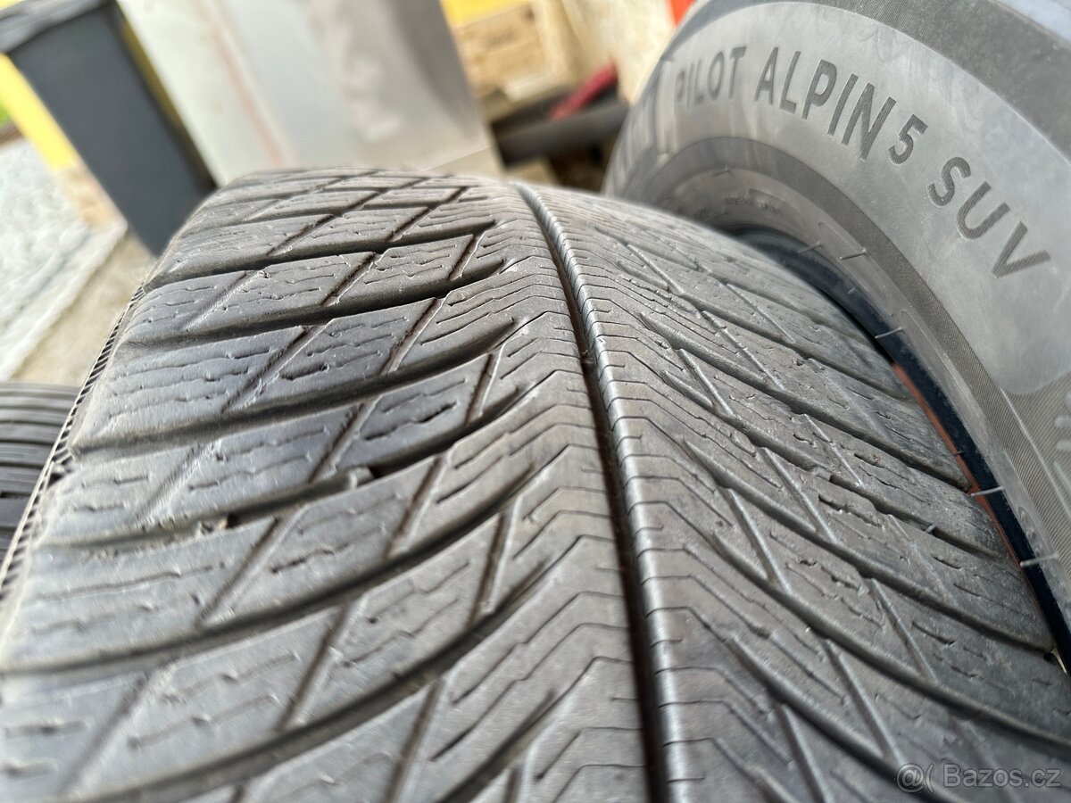 Zimní pneumatiky 225/60 r17 - 2