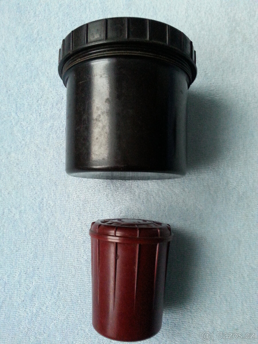 Bakelitové krabičky - 2