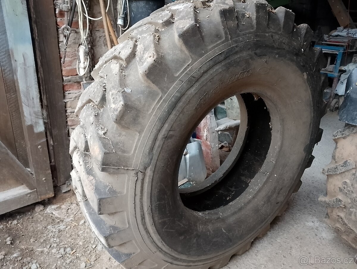 Prodám pneu 14-24 - 2