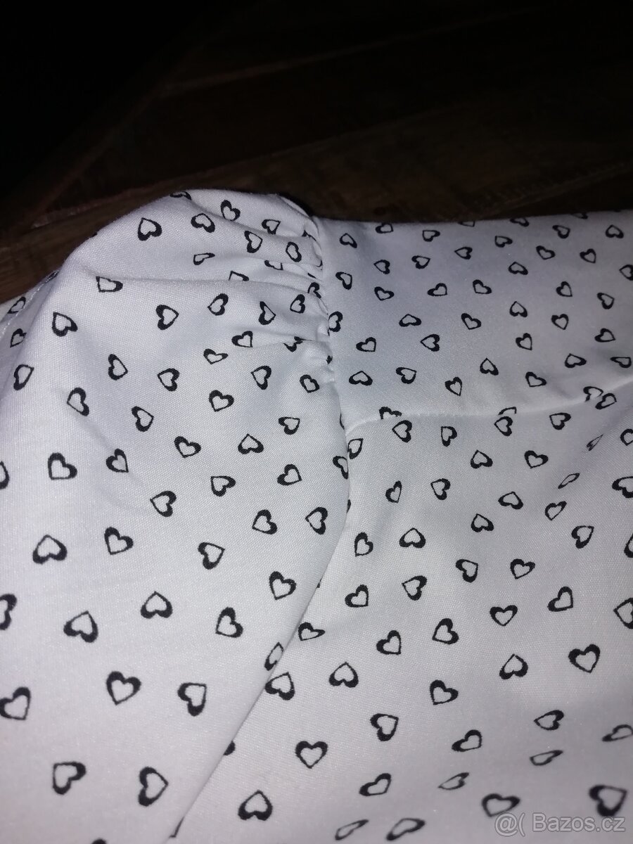 Bílá halenka se srdíčky - 2