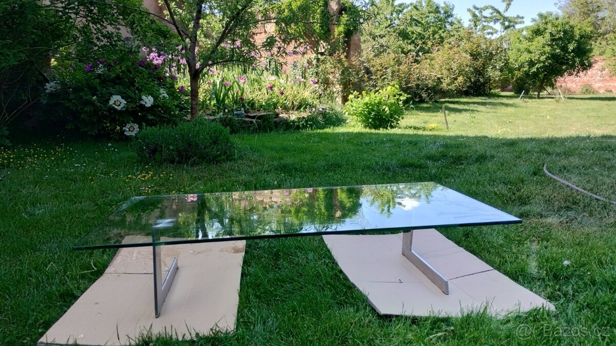 konferenční stolek - 2