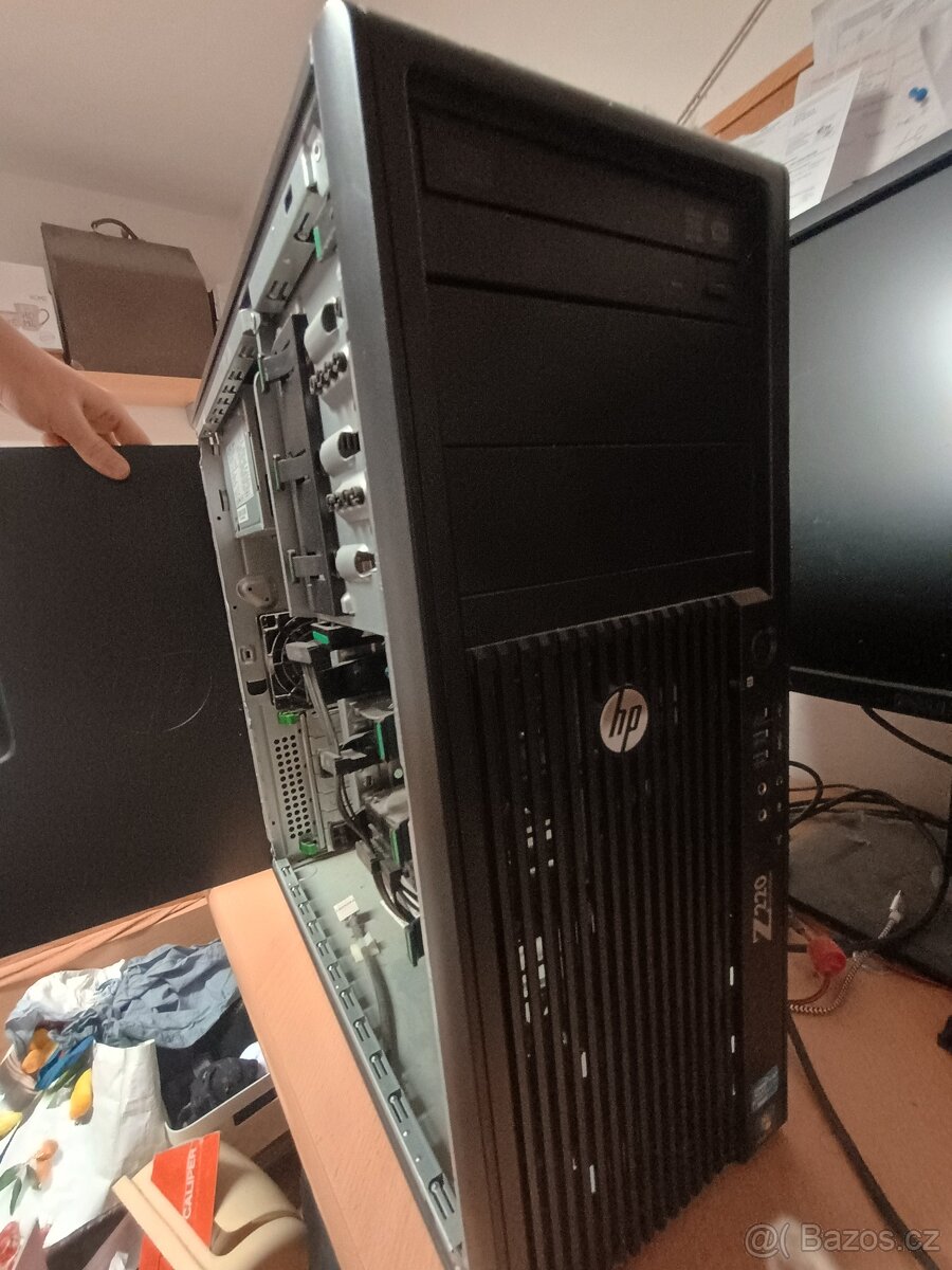 Počítač HP Z220 - 2