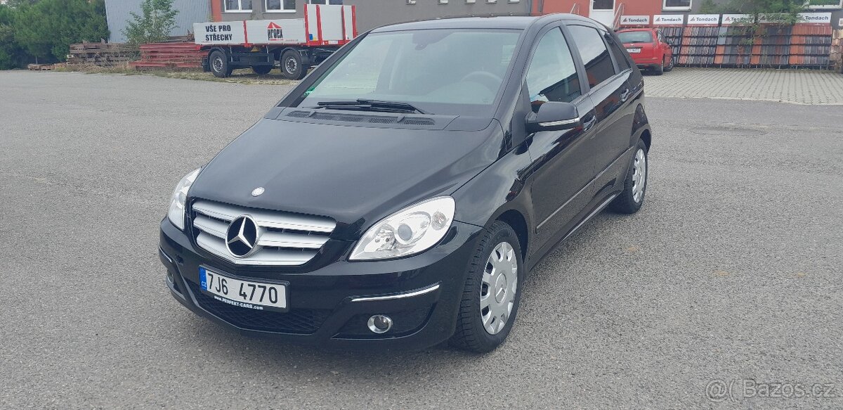 Mercedes Třídy B 180 CDI - 2