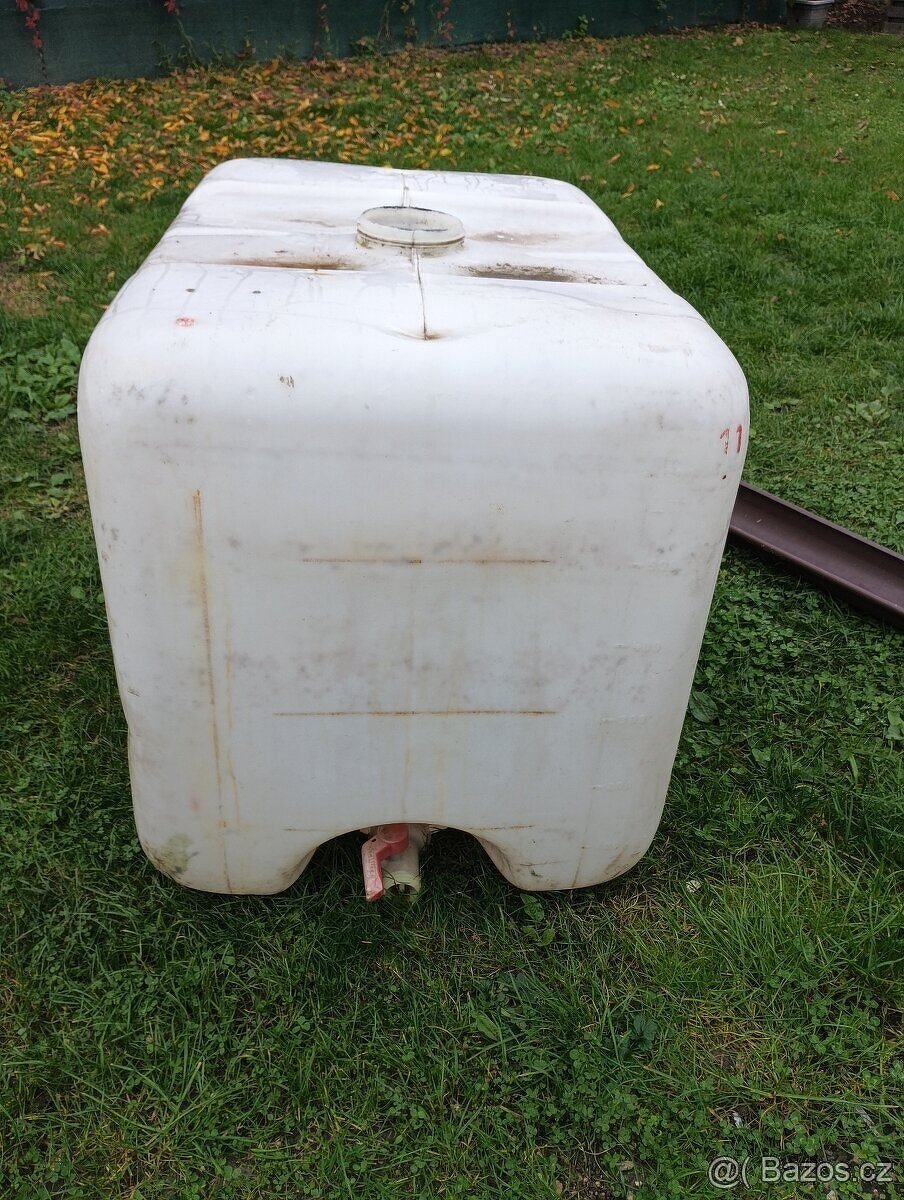 IBC nádrž 600L - 2