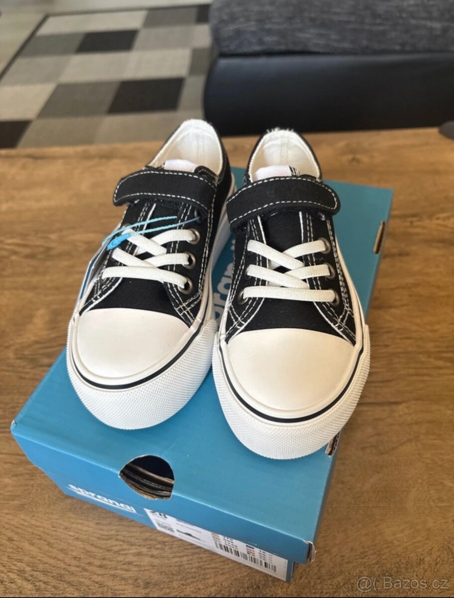 Nové dětské tenisky vel. 28 - 2